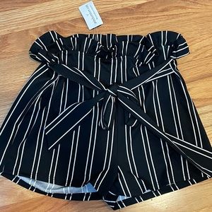 NWT Windsor Dressy Black White Striped Shorts